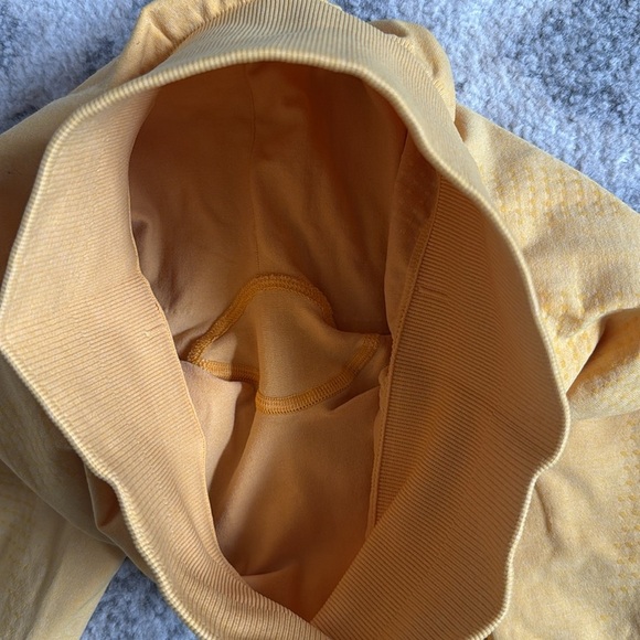 GYMSHARK Womens Vital Seamless 2.0 Leggings in Yellow - Picture 6 of 10